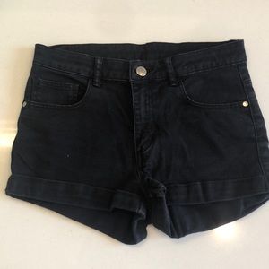 teens 13-14 years old. Casual outdoorsy shorts. Black.
